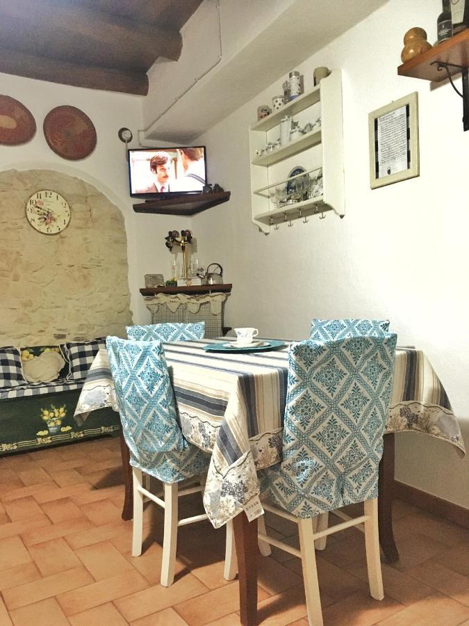 Casa Vacanze "Un Sogno Nel Blu'" เบาเนย์ ภายนอก รูปภาพ