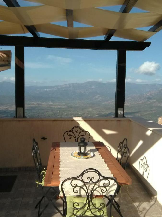 Casa Vacanze "Un Sogno Nel Blu'" เบาเนย์ ภายนอก รูปภาพ